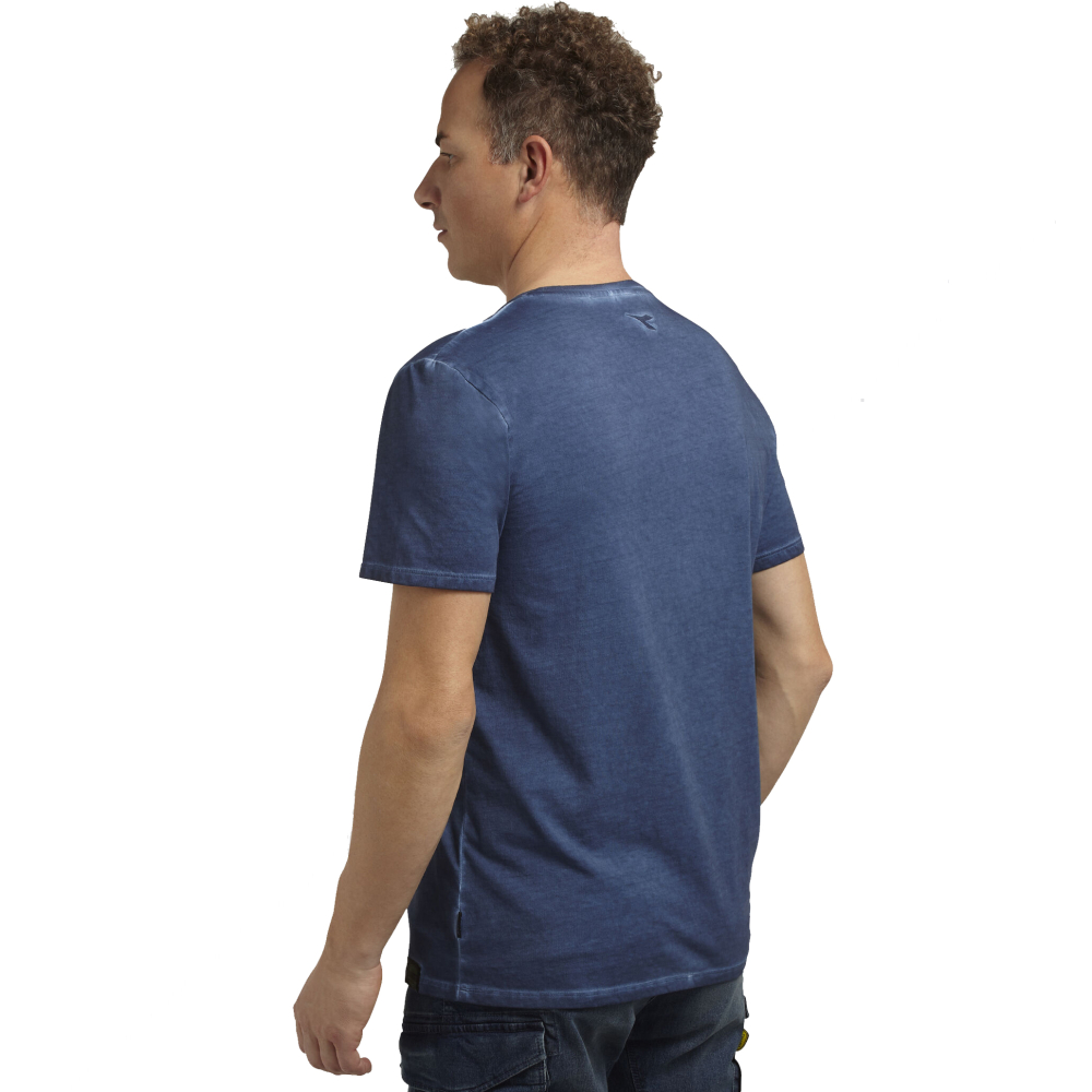 detail DIADORA Urban modré pánské triko 100% Ba