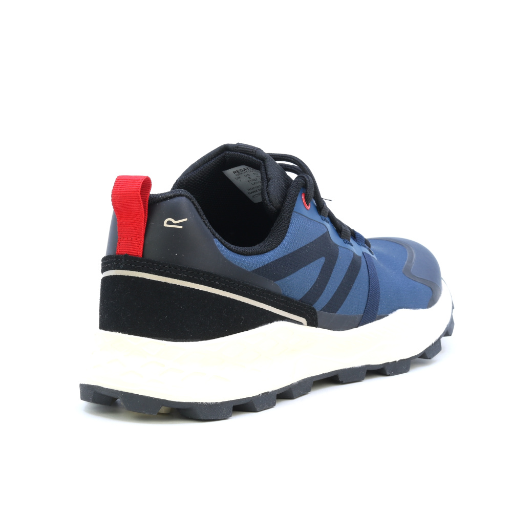 detail REGATTA Leighton modrá pánská outdoor obuv s mezipodešví pro pohodlnou chůzi