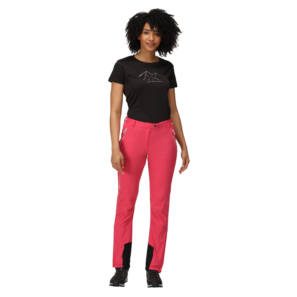 detail Regatta Mountain Trs III růžové dámské outdoor kalhoty