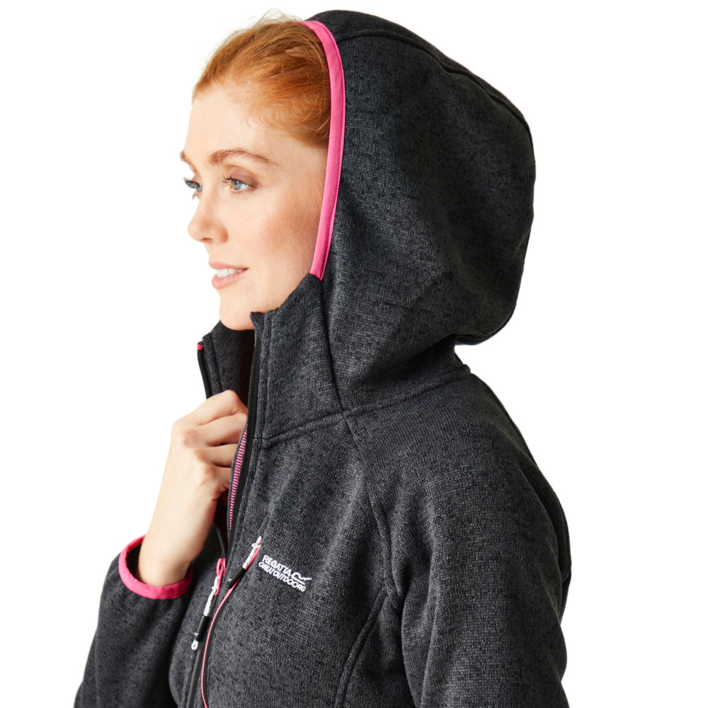 detail REGATTA Newhill Hood černá dámská outdoor mikina