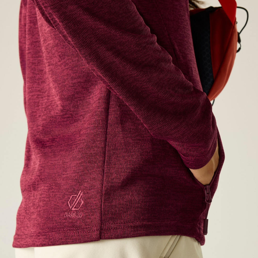 detail DARE2B Torrek II vínová dámská outdoor mikina pohodlná a funkční