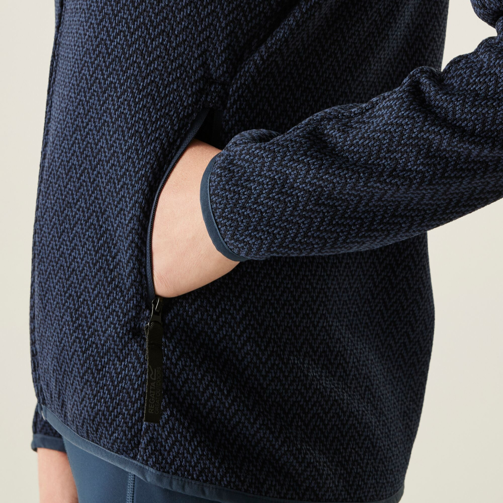 detail REGATTA Elzie modrá dámská outdoor mikina z pohodlného materiálu celoroční