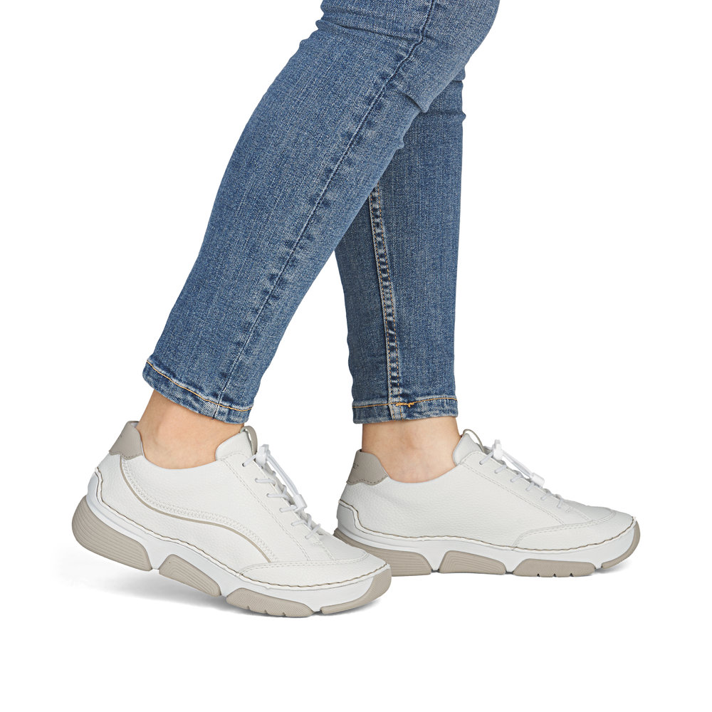 detail RIEKER 45969-80 bílé dámské tenisky antistress