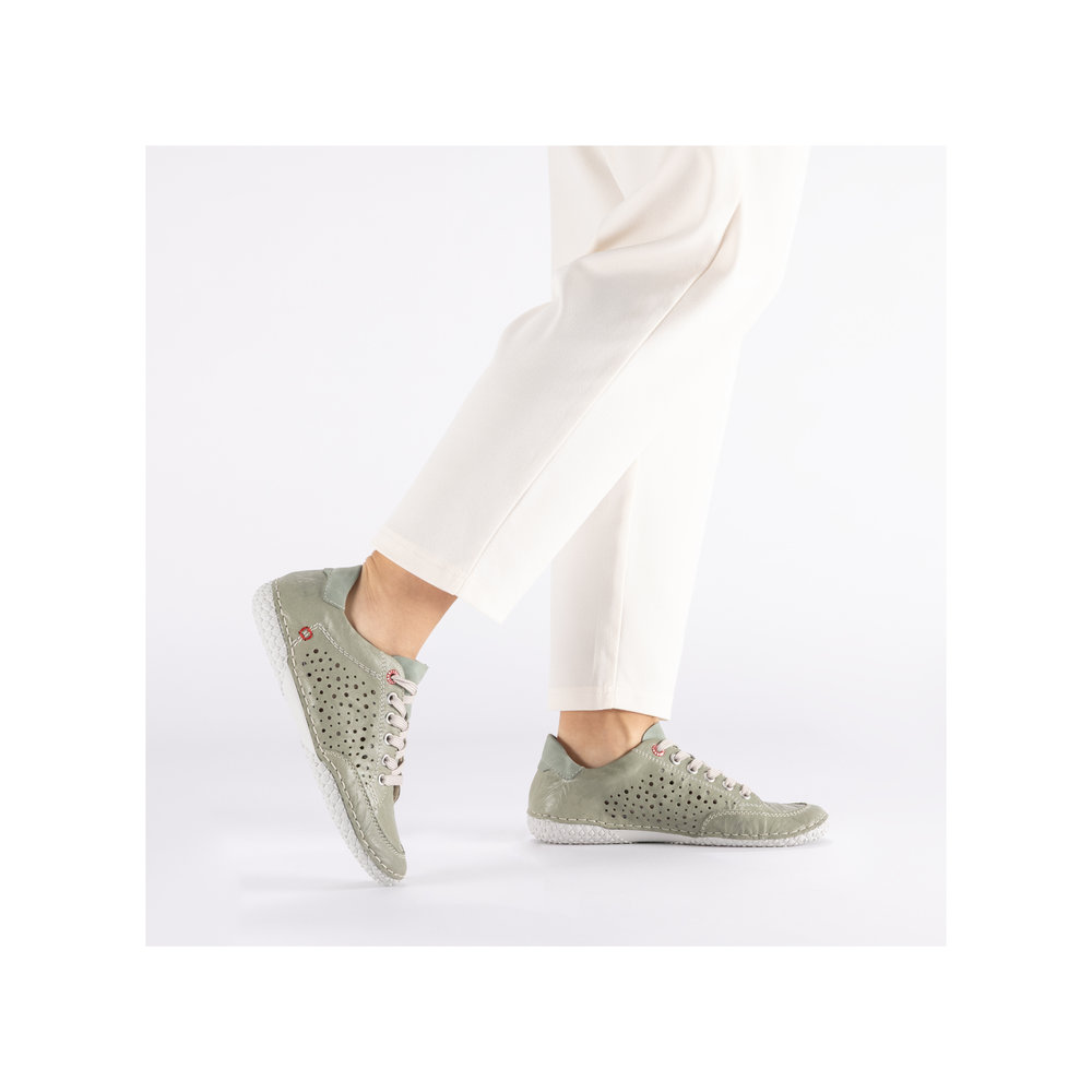 detail RIEKER 43651-52 zelené dámské letní kožené vzdušné tenisky, antistress