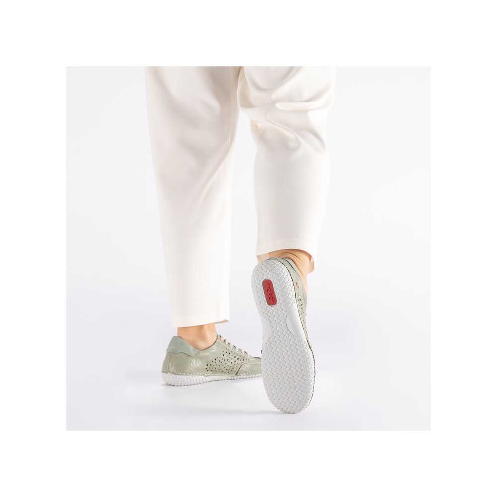detail RIEKER 43651-52 zelené dámské letní kožené vzdušné tenisky, antistress