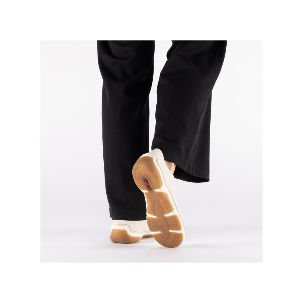 detail RIEKER 55920-80 béžové dámské pohodlné, lehké tenisky, antistress podrážka