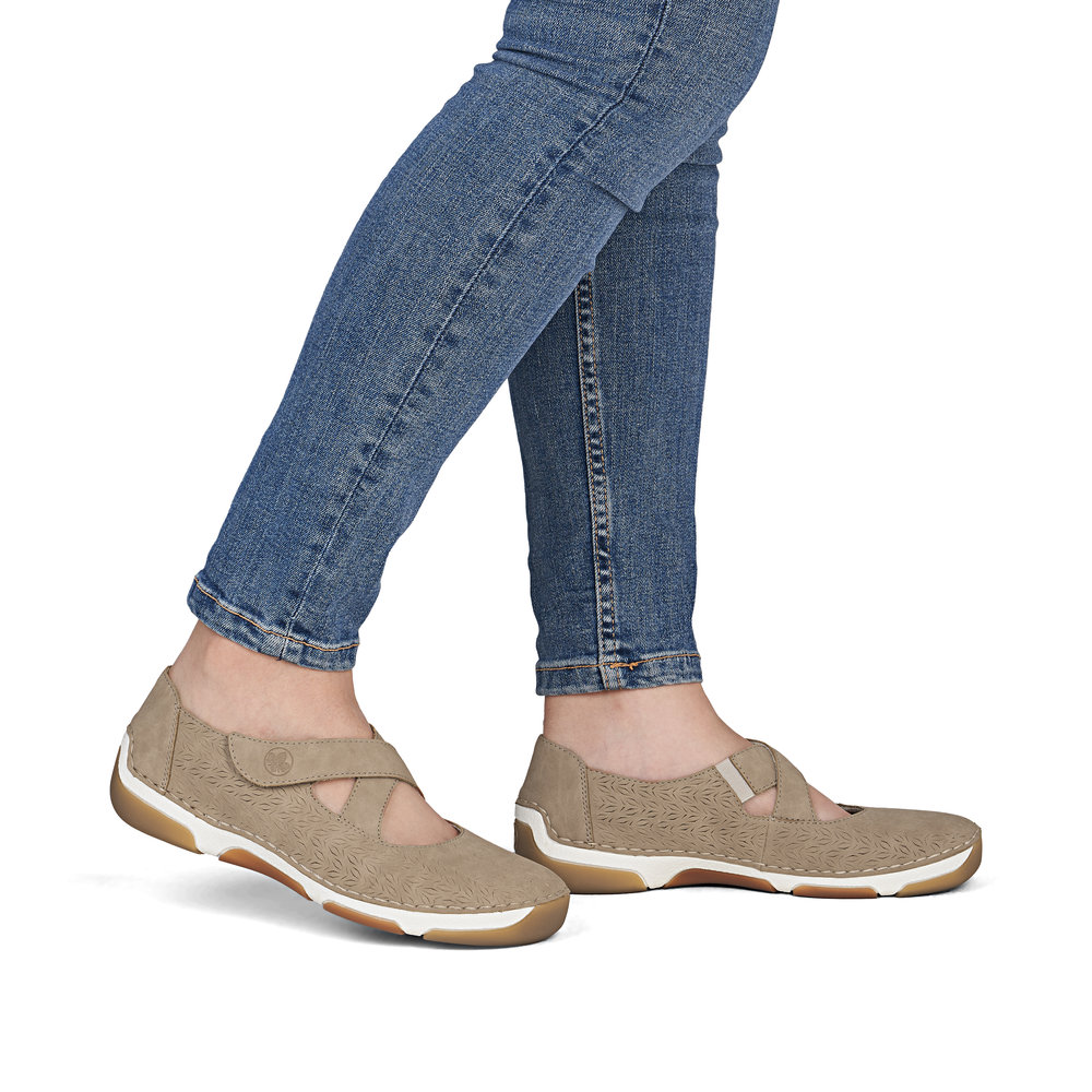 detail RIEKER 55958-20 béžové dámské baleríny vhodné do teplých letních dnů, antistress