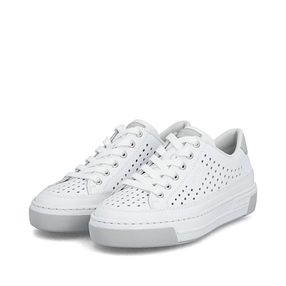 detail RIEKER L8849-80 bílé dámské kožené tenisky pro větší pohodlí v letních dnech