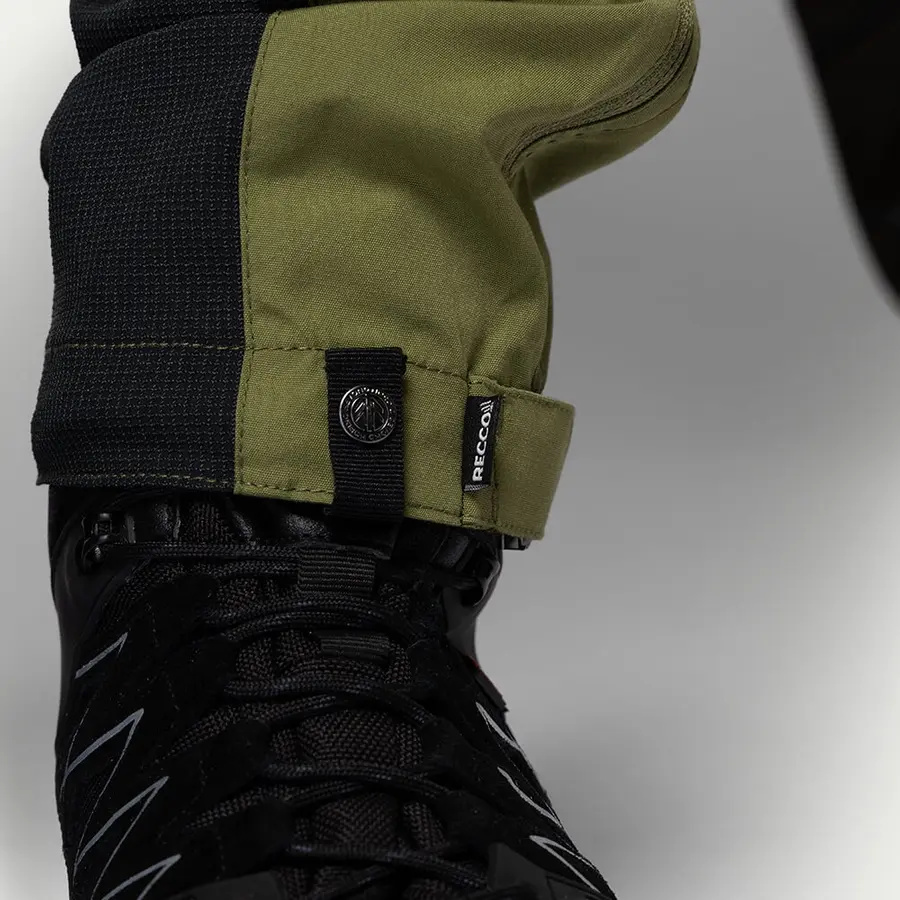 detail Beyond Nordic Sweden pánské zelené outdoor kalhoty stretch pohodlné voděodpudivé