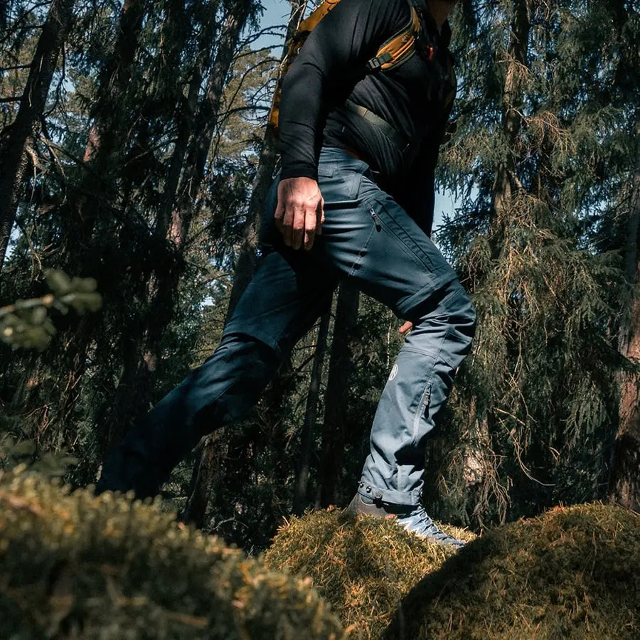 detail Beyond Nordic Sweden Zip-Off modré pánské outdoor kalhoty 2v1