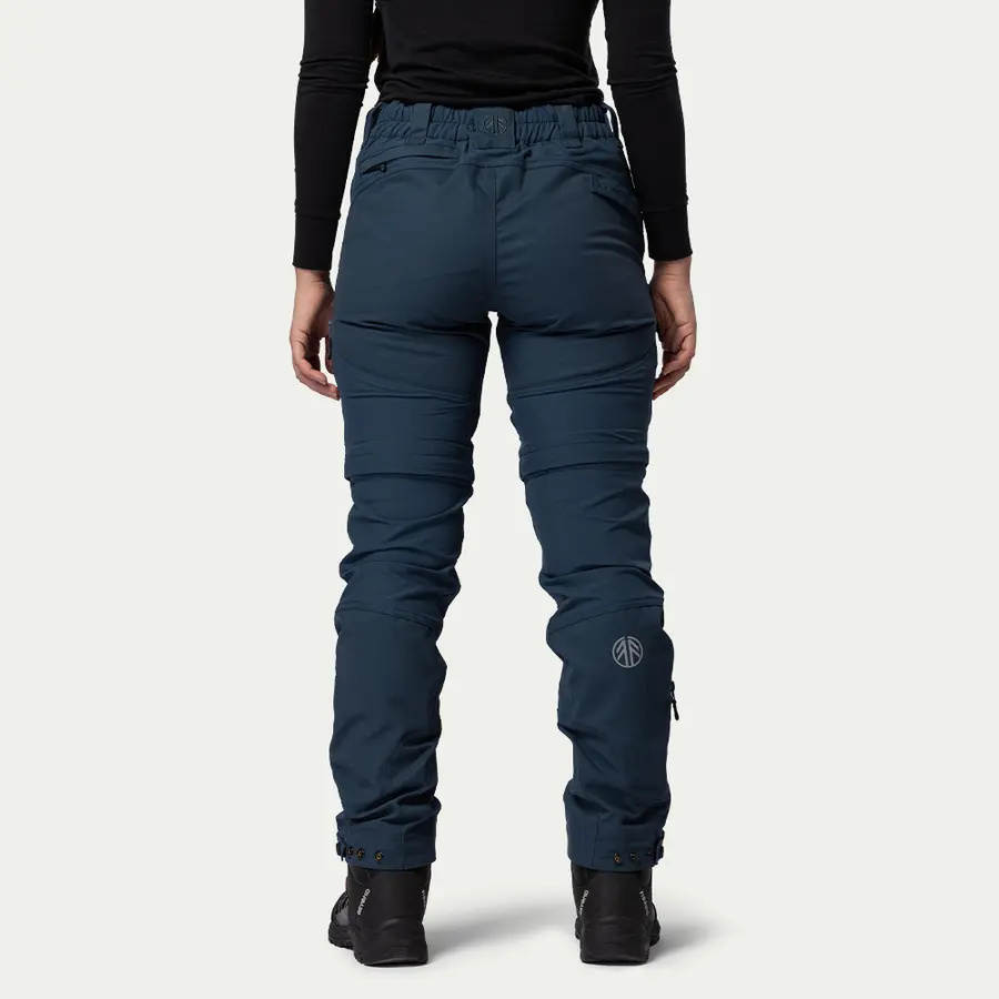 detail Beyond Nordic Sweden Zip-Off modré dámské outdoor kalhoty 2v1 Teflon EcoElite®