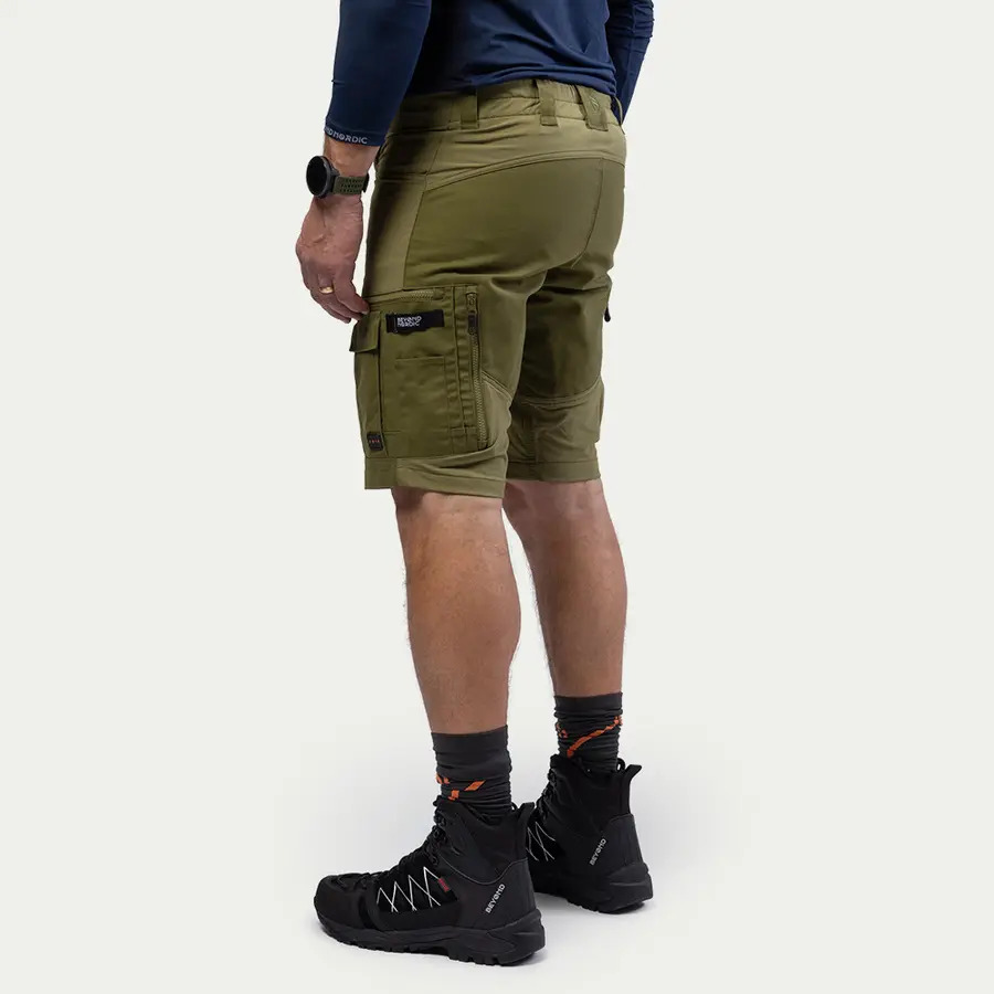 detail Beyond Nordic Sweden BN010 zelené pánské outdoor kraťasy Teflon EcoElite®