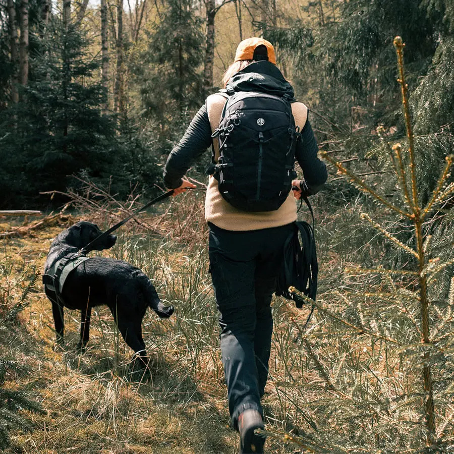 detail Beyond Nordic Sweden BN503 černý pánský outdoor batoh 20L