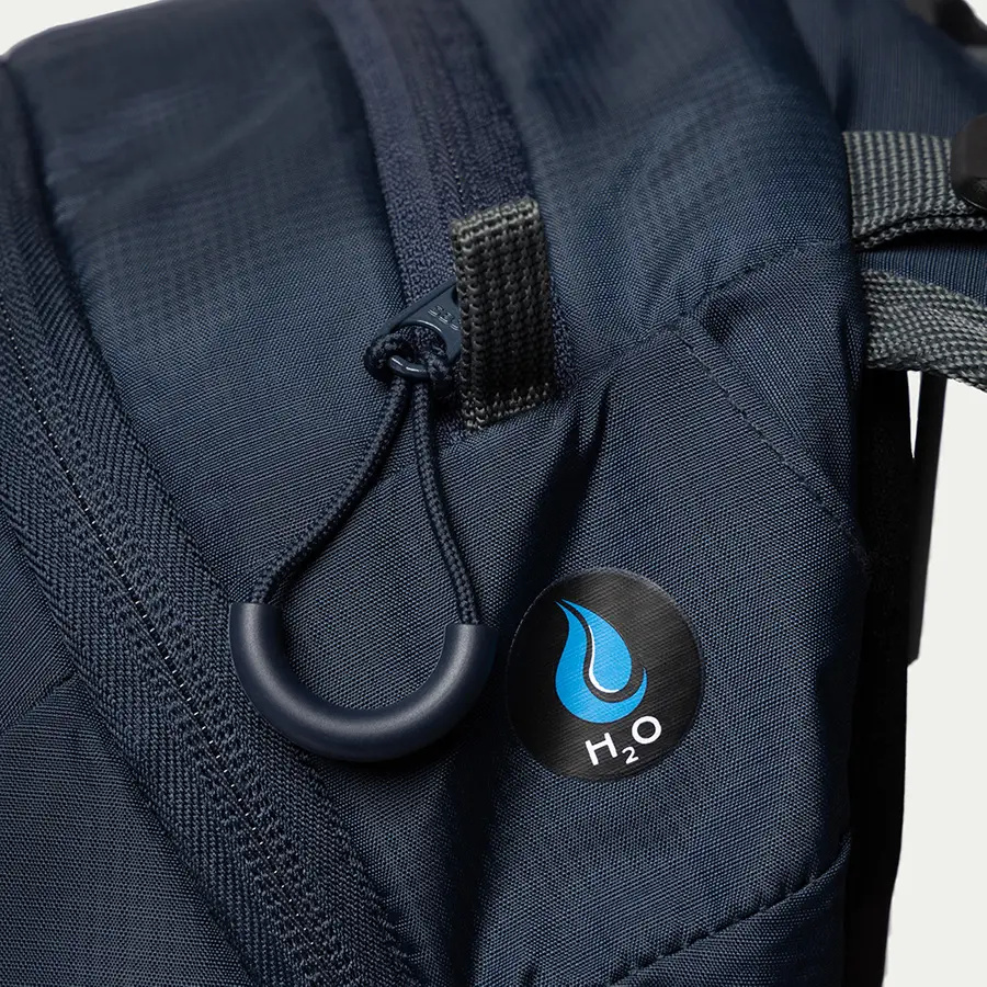 detail Beyond Nordic Sweden BN503 modrý pánský outdoor batoh 20L