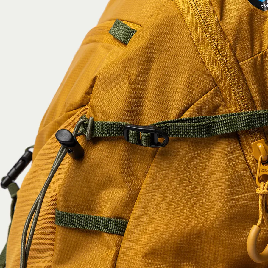 detail Beyond Nordic Sweden BN503 žlutý pánský outdoor batoh 20L