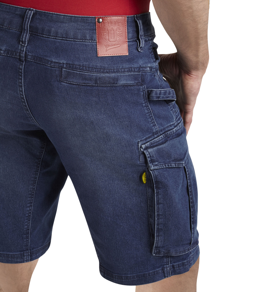 detail DIADORA Jeans Stertch modré pánské kraťasy