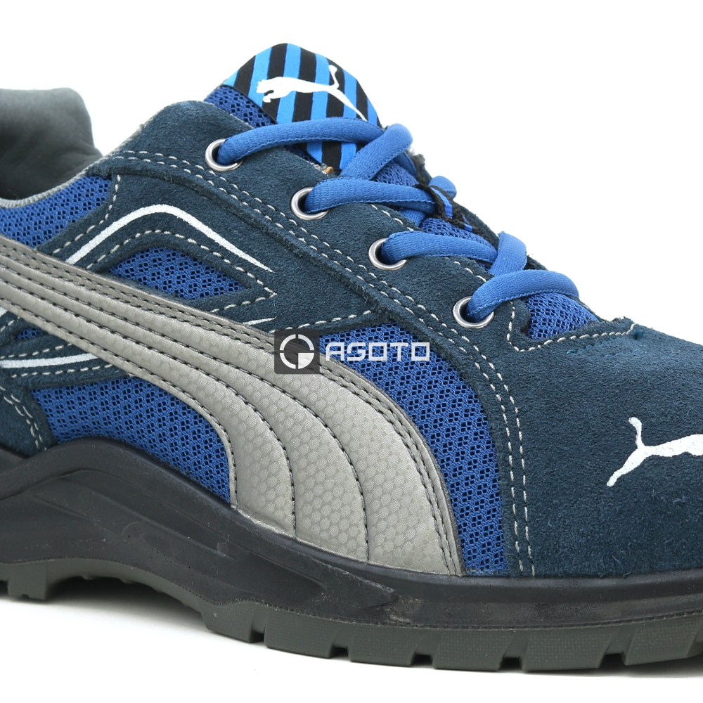 detail PUMA Omni Blue low S1P modrá pánská pracovní obuv