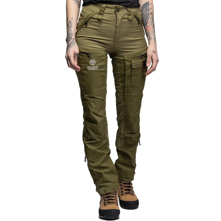 detail Beyond Nordic Sweden BN001 zelené dámské outdoor kalhoty Teflon EcoElite® RECCO